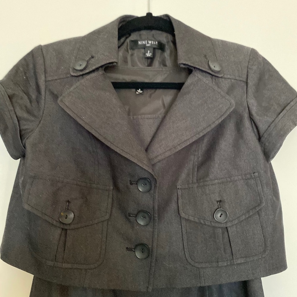 Women’s Nine West suit dress with jacket